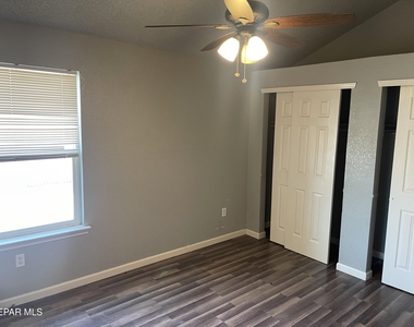 656 Orchid Drive - Photo Thumbnail 12