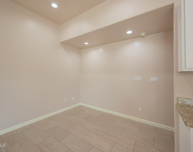 6537 Hoop Street - Photo Thumbnail 3
