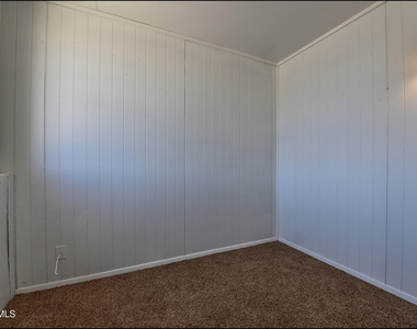 10605 Kinross Avenue - Photo Thumbnail 14