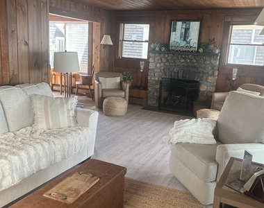 293 Giants Neck Road - Photo Thumbnail 13