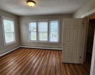 664 Main Street - Photo Thumbnail 5