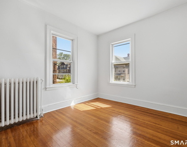 115 Baltimore Street - Photo Thumbnail 12