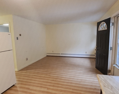 1267-unit B Thompson Road - Photo Thumbnail 5