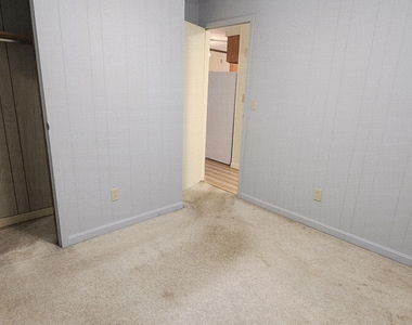 1267-unit B Thompson Road - Photo Thumbnail 3