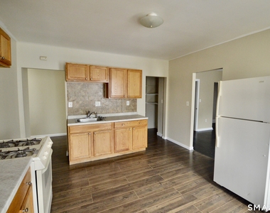 2343 Barnum Avenue - Photo Thumbnail 6