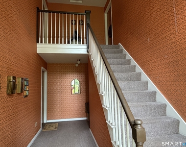 888 Main Street - Photo Thumbnail 3
