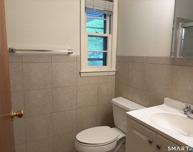 888 Main Street - Photo Thumbnail 14