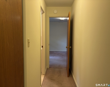 888 Main Street - Photo Thumbnail 11