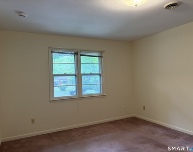 888 Main Street - Photo Thumbnail 16