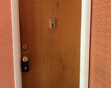 888 Main Street - Photo Thumbnail 4
