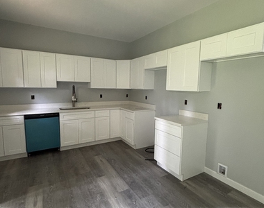 9 Putnam Park Road - Photo Thumbnail 13