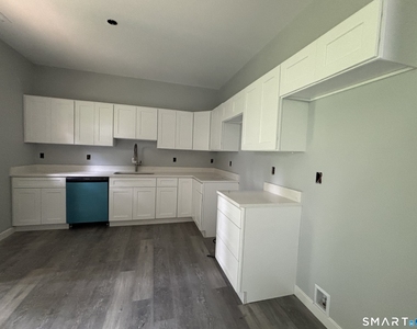9 Putnam Park Road - Photo Thumbnail 11