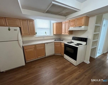 86 Grove Street - Photo Thumbnail 8