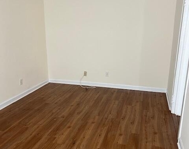 86 Grove Street - Photo Thumbnail 11