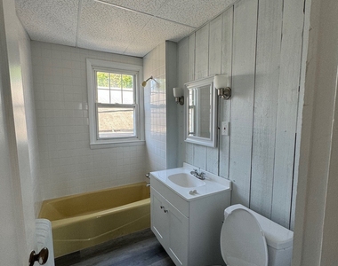 1253 Forest Road - Photo Thumbnail 23