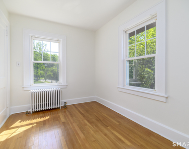 16 Vine Road - Photo Thumbnail 9