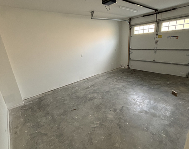 38 Golden Hill Street - Photo Thumbnail 15