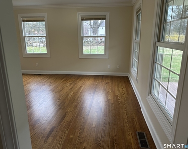 128 Center Road - Photo Thumbnail 8