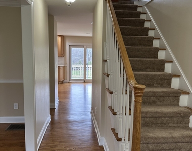 128 Center Road - Photo Thumbnail 14