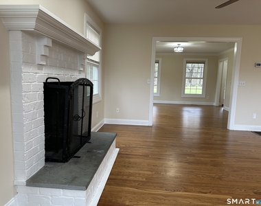 128 Center Road - Photo Thumbnail 9