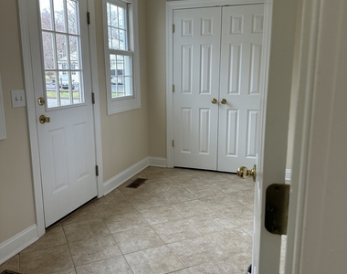 128 Center Road - Photo Thumbnail 12