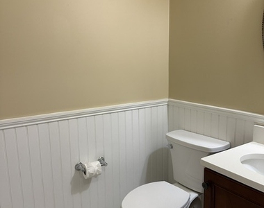 128 Center Road - Photo Thumbnail 17