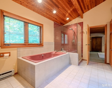 278 Woodchuck Lane - Photo Thumbnail 16