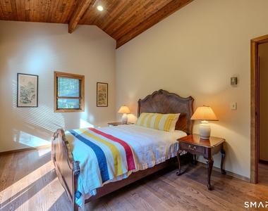 278 Woodchuck Lane - Photo Thumbnail 8
