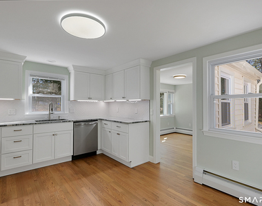 60 Union Street - Photo Thumbnail 8