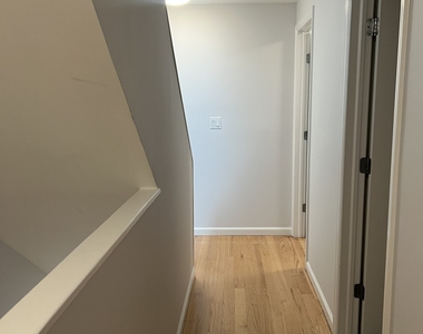 100 Hope Street - Photo Thumbnail 18