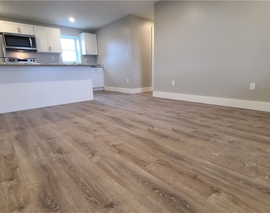 1331 Freeport Rd - Photo Thumbnail 16