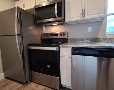 1331 Freeport Rd - Photo Thumbnail 3