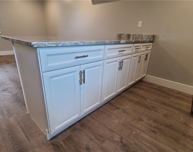 1331 Freeport Rd - Photo Thumbnail 8