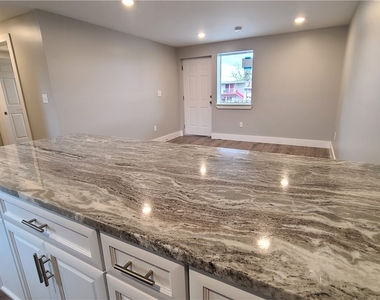 1331 Freeport Rd - Photo Thumbnail 9