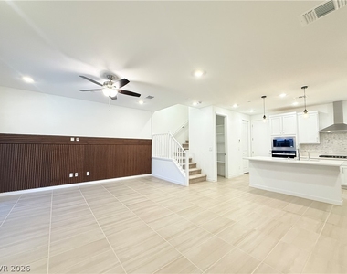 11402 Crimson Ledge Avenue - Photo Thumbnail 4