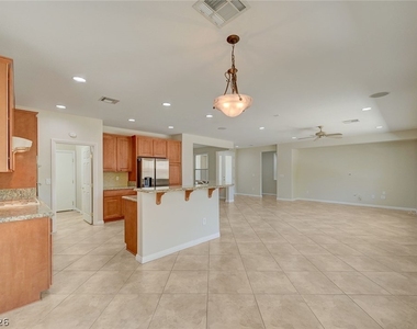 10345 Premia Place - Photo Thumbnail 6