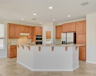 10345 Premia Place - Photo Thumbnail 7