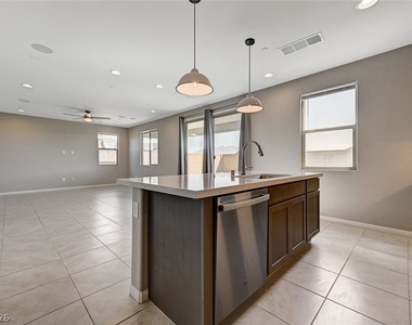 8832 Highland Skye Drive - Photo Thumbnail 20