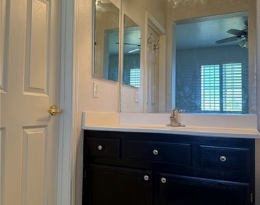 10221 Delray Beach Avenue - Photo Thumbnail 13