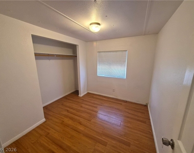 950 Black Street - Photo Thumbnail 7