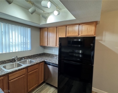 7200 Pirates Cove Road - Photo Thumbnail 6