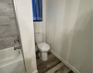 7200 Pirates Cove Road - Photo Thumbnail 13