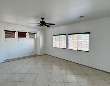1013 Malibu Sands Avenue - Photo Thumbnail 3