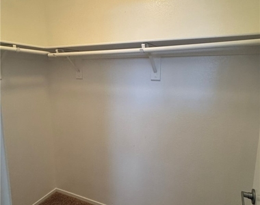 1013 Malibu Sands Avenue - Photo Thumbnail 15