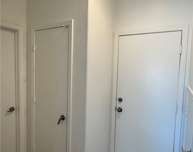 1013 Malibu Sands Avenue - Photo Thumbnail 9