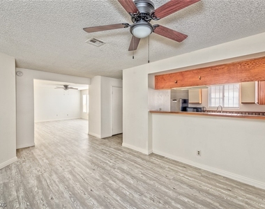 2080 Karen Avenue - Photo Thumbnail 2