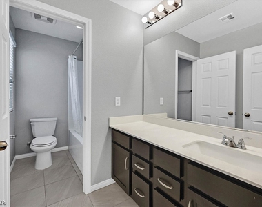 4405 Frias Falls Avenue - Photo Thumbnail 19