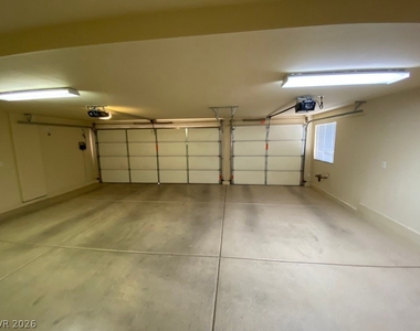 8417 Cambria Cellars Court - Photo Thumbnail 34