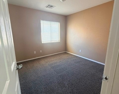 5172 Dillingham Drive - Photo Thumbnail 10
