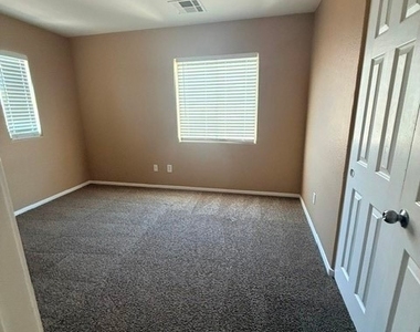 5172 Dillingham Drive - Photo Thumbnail 8